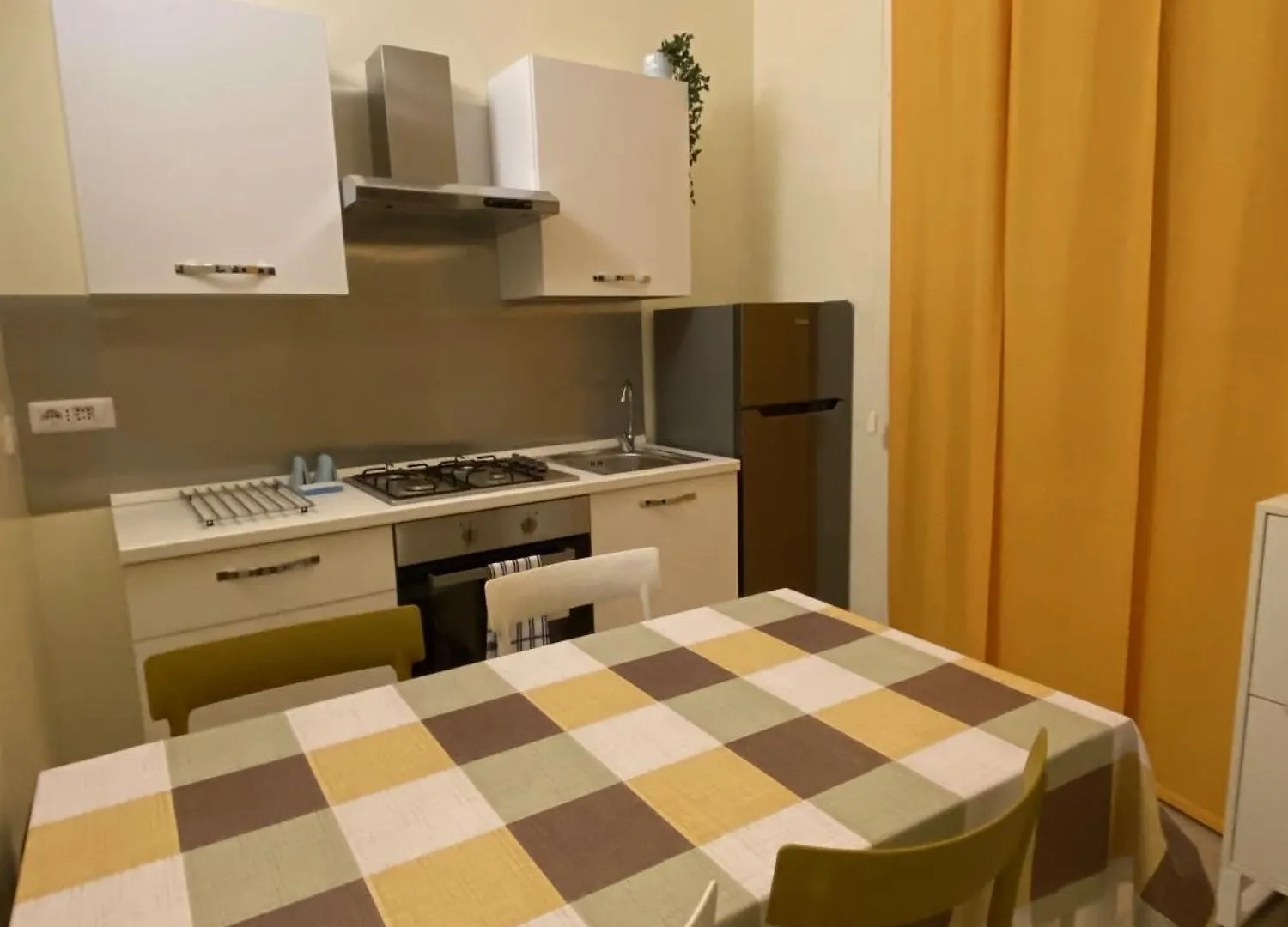 Independent Rooms Apartment - St Termini By Ghor Rome Italy